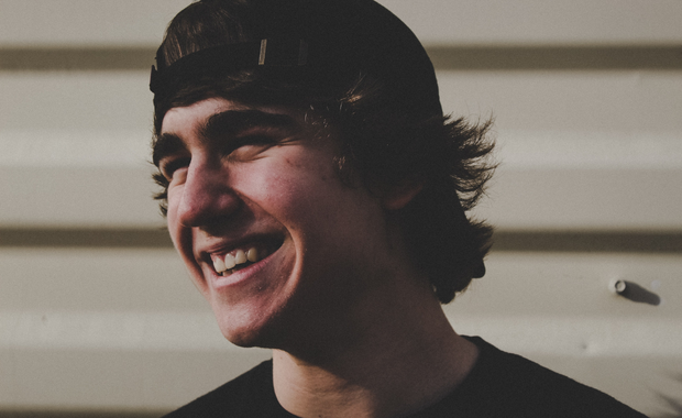 Pourquoi un état d'esprit optimiste vous aide à gagner dans la vie