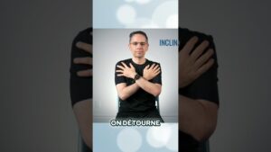 Découvrer ce mouvement combinés pour plus de souplesse au dos!